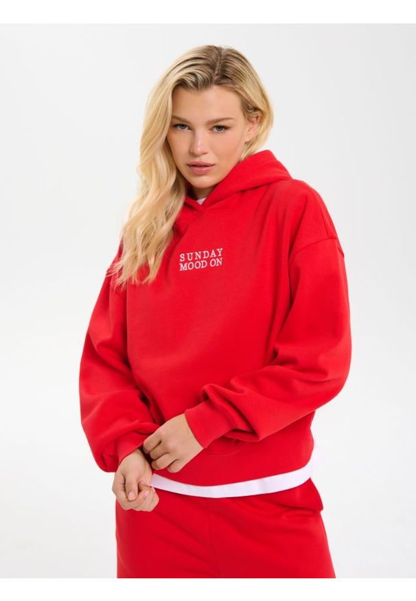 Sinsay - Bluza hoodie z bawełną - czerwony. Kolor: czerwony. Materiał: bawełna