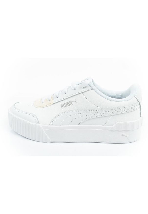 Buty sportowe damskie Puma Carina Lift. Kolor: biały. Materiał: skóra ekologiczna. Szerokość cholewki: normalna