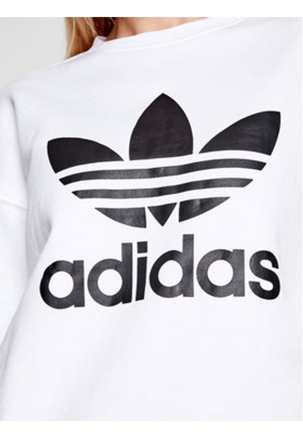 Adidas - adidas Bluza Trefoil GN2961 Biały Regular Fit. Kolor: biały. Materiał: bawełna