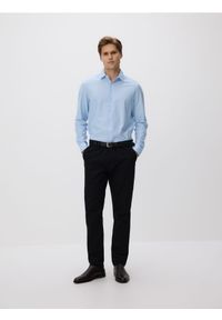 Reserved - Koszula slim fit z bawełną - jasnoniebieski. Kolor: niebieski. Materiał: bawełna