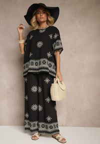Renee - Czarny Komplet Boho z Wiskozy Szerokie Spodnie i T-shirt z Haftem Zeirae. Kolor: czarny. Materiał: wiskoza. Wzór: haft #4