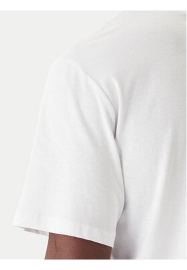 Jack & Jones - Jack&Jones T-Shirt Holiday Cartoon 12287550 Biały Relaxed Fit. Kolor: biały. Materiał: bawełna