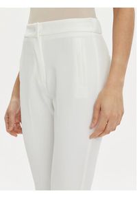 Kontatto Spodnie materiałowe CO901 Biały Regular Fit. Kolor: biały. Materiał: syntetyk #5