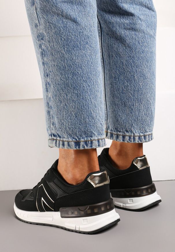Renee - Czarne Płaskie Sneakersy przed Kostkę z Ekozamszu ze Sznurowaniami Jrines. Wysokość cholewki: przed kostkę. Zapięcie: sznurówki. Kolor: czarny. Materiał: jeans, dzianina