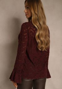 Renee - Bordowa Bluzka z Koronki ze Stójką i Falbankami przy Rękawach Nemira. Typ kołnierza: kołnierz z falbankami, kołnierzyk stójkowy. Kolor: czerwony. Materiał: koronka. Wzór: koronka #5