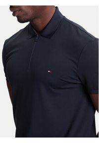 TOMMY HILFIGER - Tommy Hilfiger Polo Performance MW0MW39613 Granatowy Regular Fit. Typ kołnierza: polo. Kolor: niebieski. Materiał: syntetyk #4