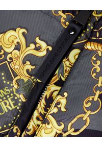 Versace Jeans Couture - VERSACE JEANS COUTURE - Dwustronna kamizelka puchowa. Kolor: czarny. Materiał: puch. Wzór: nadruk #5