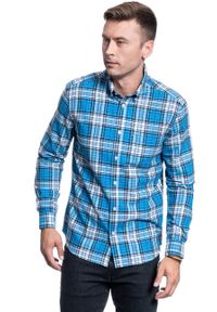 Wrangler - KOSZULA MĘSKA WRANGLER LS 1PKT BUTTON DOWN PARISIAN BLUE W5A3BMX96 112130022. Typ kołnierza: button down