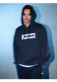 4f - 4F Bluza dresowa regular z kapturem męska - granatowa S. Okazja: na co dzień. Typ kołnierza: kaptur. Kolor: niebieski. Materiał: dresówka. Styl: casual, sportowy #1