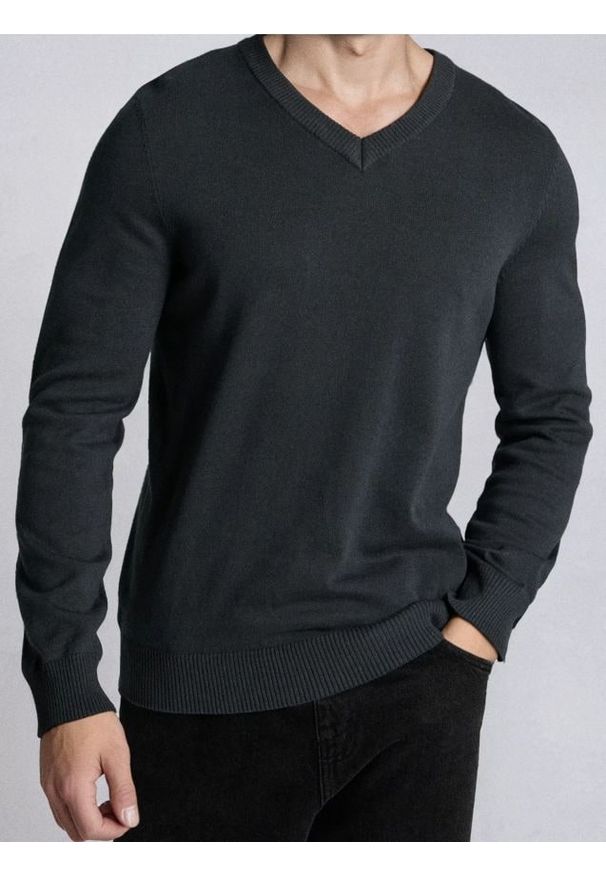 Sinsay - Bawełniany sweter z dekoltem V - szary. Kolor: szary. Materiał: bawełna