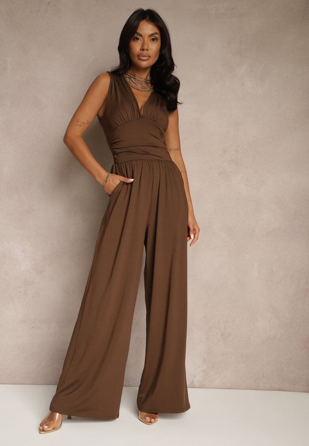 Renee - Brązowy Taliowany Kombinezon Wide Leg z Wiskozą Baniselia. Okazja: na co dzień. Kolor: brązowy. Materiał: wiskoza. Styl: casual, elegancki