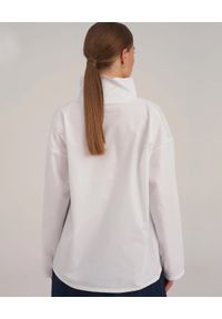 LEBRAND - Biała bawełniana bluzka Mila. Kolor: biały. Materiał: bawełna. Długość: długie
