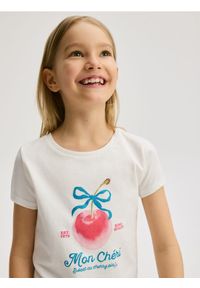 Reserved - T-shirt z nadrukiem - złamana biel. Materiał: bawełna. Wzór: nadruk #1