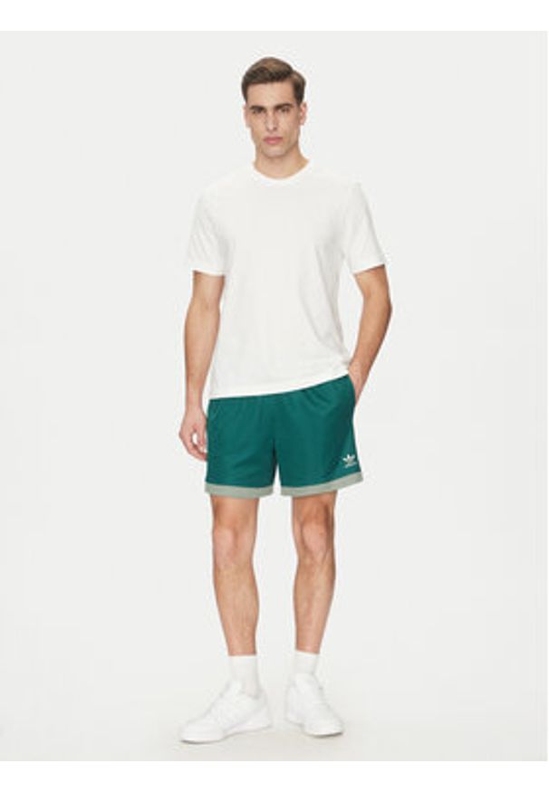 Adidas - adidas Szorty sportowe Mock Eyelet JP1101 Zielony Regular Fit. Kolor: zielony. Materiał: syntetyk. Styl: sportowy
