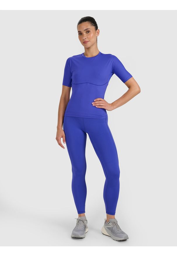 4f - 4F Legginsy treningowe szybkoschnące damskie - granatowe L. Stan: podwyższony. Kolor: niebieski. Materiał: dzianina, materiał, syntetyk, włókno, elastan. Wzór: gładki, ze splotem. Sport: fitness