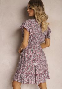Renee - Bordowa Sukienka z Bawełny w Kwiaty z Gumką w Talii Ozdobiona Falbanami Neliera. Okazja: na co dzień. Typ kołnierza: kołnierz z falbankami. Kolor: czerwony. Materiał: bawełna. Długość rękawa: krótki rękaw. Wzór: aplikacja, kwiaty. Styl: elegancki, casual #3