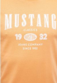 Mustang - MUSTANG AUSTIN MĘSKI T-SHIRT KOSZULKA NADRUK TANGERINE 1014938 7036. Wzór: nadruk #4