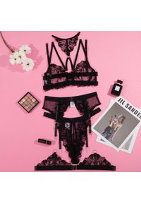 Intica - Koronkowy zestaw bielizny z pasem do pończoch Mihyun. Kolor: czarny. Materiał: koronka. Wzór: koronka #1