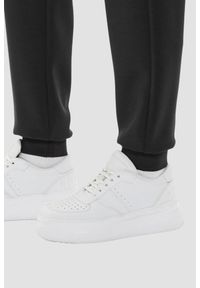 Guess - GUESS Czarne damskie spodnie dresowe Olympe, Rozmiar S. Kolor: czarny. Materiał: dresówka #2