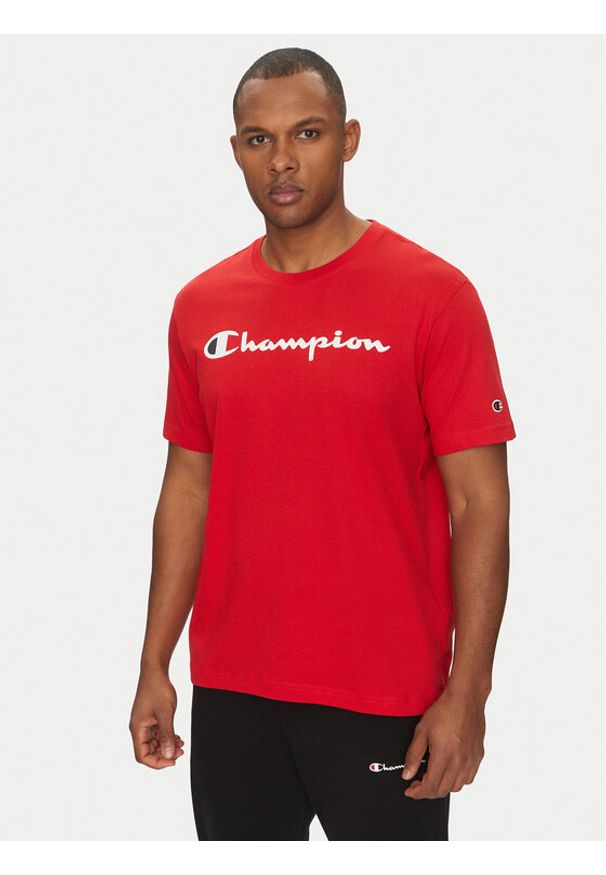 Champion T-Shirt 220256 Czerwony Regular Fit. Kolor: czerwony. Materiał: bawełna