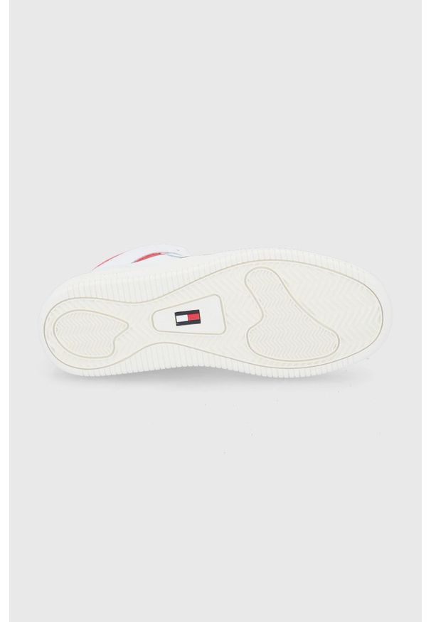 Tommy Jeans - Buty. Nosek buta: okrągły. Zapięcie: sznurówki. Kolor: biały. Materiał: włókno, materiał, guma. Szerokość cholewki: normalna. Obcas: na platformie