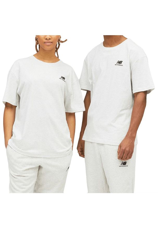 Koszulka New Balance UT21503SAH - szara. Kolor: szary. Materiał: materiał. Wzór: aplikacja