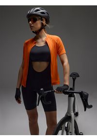 4f - 4F Legginsy krótkie rowerowe z żelową wkładką i szelkami damskie - czarne XL. Kolor: czarny. Materiał: włókno, tkanina, elastan, dzianina, materiał, syntetyk, poliester. Długość: krótkie. Wzór: gładki, ze splotem. Sport: kolarstwo