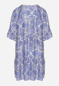 Born2be - Niebieska Sukienka z Lnem o Rozkloszowanym Kroju z Falbanami i Metalicznym Nafrukiem Rinanis. Okazja: na co dzień. Typ kołnierza: dekolt w serek. Kolor: niebieski. Materiał: len. Wzór: aplikacja. Styl: klasyczny, casual, elegancki #7