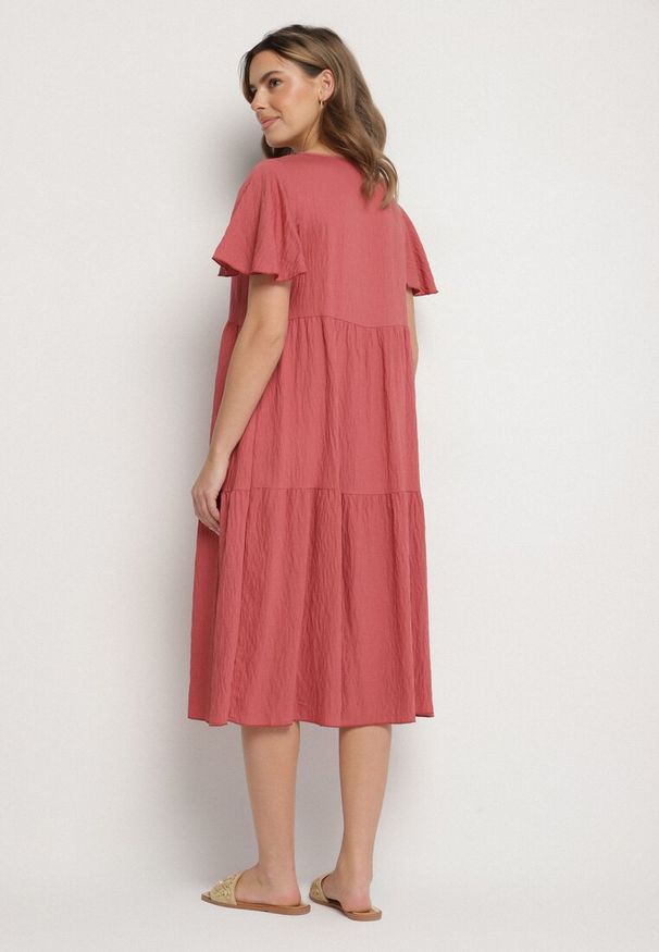 Born2be - Ciemnoróżowa Wiskozowa Sukienka Rozkloszowana z Dekoltem V Natilenia. Okazja: na co dzień. Kolor: różowy. Materiał: wiskoza. Styl: casual, klasyczny, elegancki