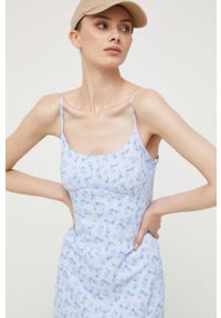 Hollister Co. sukienka kolor niebieski maxi rozkloszowana. Kolor: niebieski. Materiał: tkanina. Długość rękawa: na ramiączkach. Typ sukienki: rozkloszowane. Styl: klasyczny. Długość: maxi #3