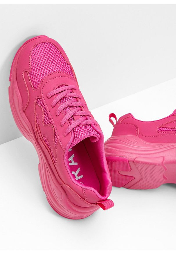 bonprix - Sneakersy chunky z siateczkową wstawką. Kolor: różowy. Materiał: materiał