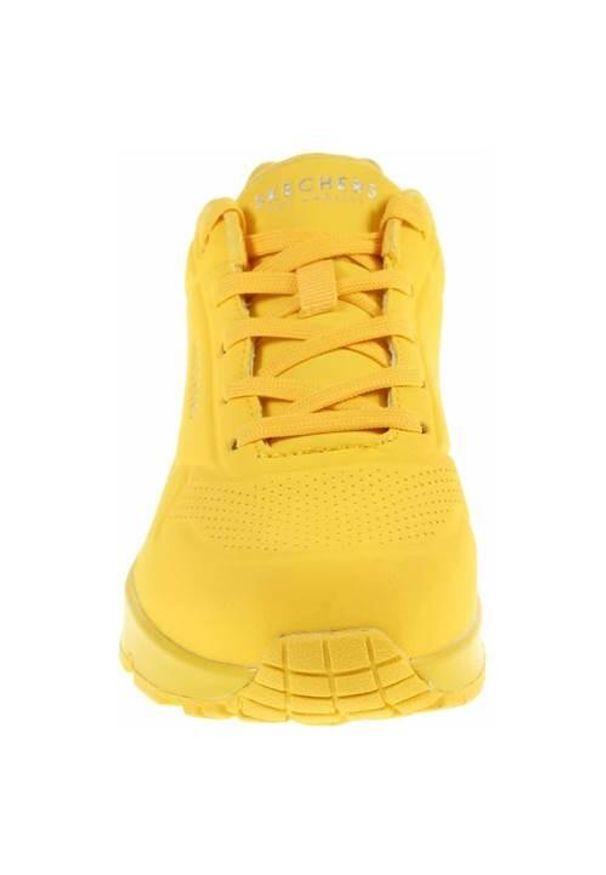 skechers - Buty do chodzenia damskie Skechers Uno Stand ON Air. Zapięcie: sznurówki. Kolor: żółty. Materiał: materiał, tkanina, syntetyk. Szerokość cholewki: normalna. Sport: turystyka piesza