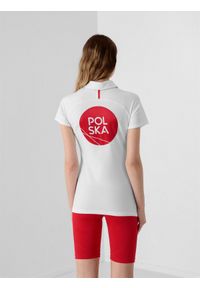4f - Koszulka polo damska Polska - Tokio 2020. Typ kołnierza: polo. Kolor: biały. Materiał: dzianina, bawełna. Długość rękawa: raglanowy rękaw. Wzór: nadruk. Sezon: lato #2
