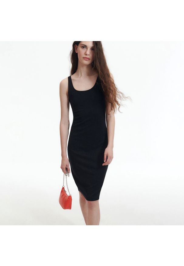 Reserved - Dzianinowa sukienka - Czarny. Kolor: czarny. Materiał: dzianina