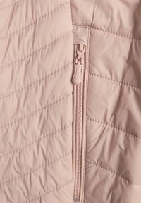 Renee - Beżowa Kurtka Przejściowa z Pikowaniem i Odpinanym Kapturem Edielitia. Okazja: na co dzień. Typ kołnierza: kaptur. Kolor: beżowy. Materiał: jeans, nylon. Styl: casual #7