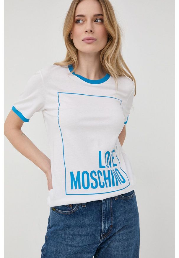 Love Moschino t-shirt bawełniany kolor biały. Okazja: na co dzień. Kolor: biały. Materiał: bawełna. Długość rękawa: krótki rękaw. Długość: krótkie. Styl: casual