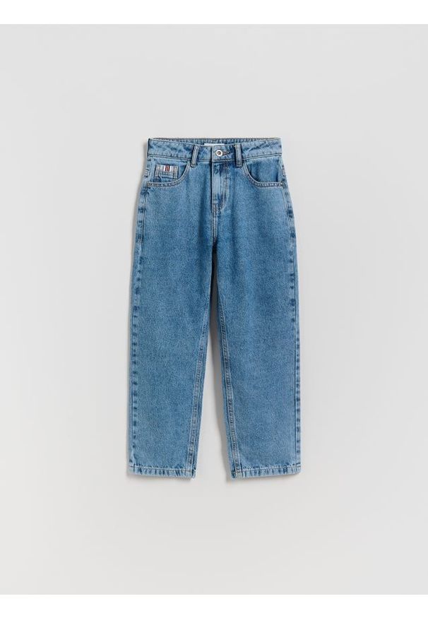 Reserved - Jeansy regular - niebieski. Kolor: niebieski