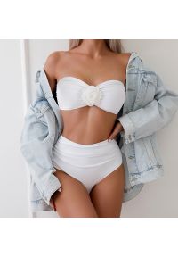 Intica - Bikini bez ramiączek z wysokim stanem na plażę i basen Sistina. Stan: podwyższony. Kolor: biały. Materiał: materiał #1