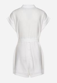 Born2be - Biały Krótki Kombinezon z Zapinany na Guziki z Wiązaniem w Talii Senadea. Kolor: biały. Długość rękawa: krótki rękaw. Długość: krótkie #2