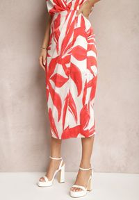 Renee - Biało-Czerwona Kopertowa Spódnica Midi z Abstrakcyjnym Printem Malinae. Kolor: biały. Materiał: tkanina. Wzór: nadruk. Sezon: lato #4