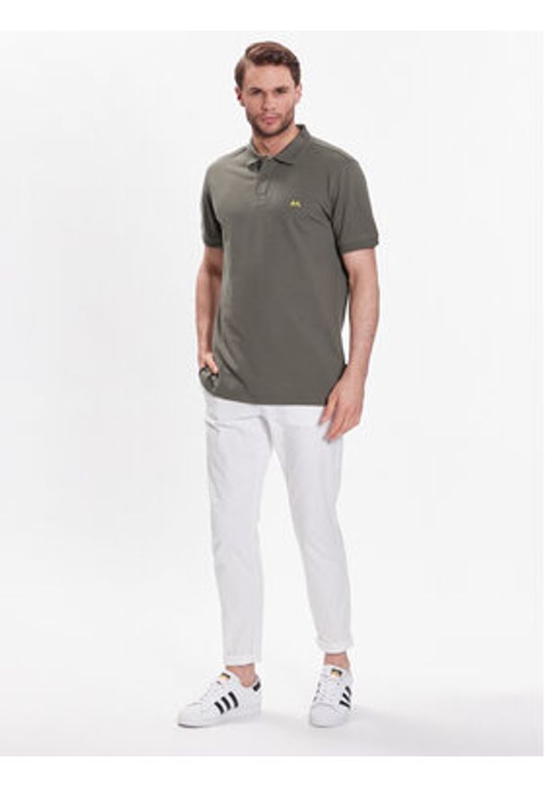 Lindbergh Polo 30-427002 Zielony Relaxed Fit. Typ kołnierza: polo. Kolor: zielony. Materiał: bawełna