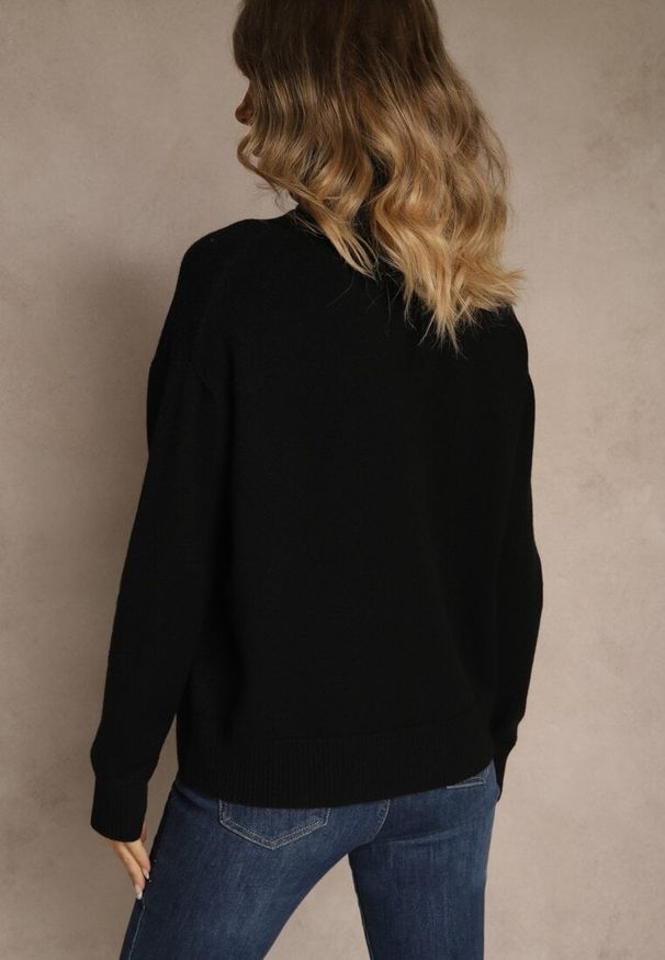 Renee - Czarny Golf z Dodatkiem Kaszmiru z Przeszyciami po Bokach Avenella. Okazja: na spotkanie biznesowe. Typ kołnierza: golf. Kolor: czarny. Materiał: kaszmir. Styl: biznesowy, klasyczny, elegancki