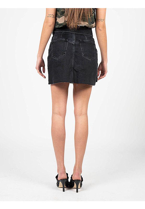 Pepe Jeans Spódnica "Kaz Reclam" | PL901009 | Kaz Reclam | Kobieta | Czarny. Kolor: czarny. Materiał: bawełna, poliester, elastan. Długość: krótkie. Wzór: aplikacja, haft