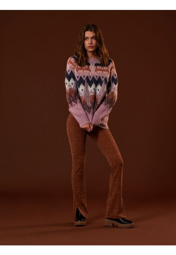 Sinsay - Sweter ze wzorem - wielobarwny. Materiał: włókno, dzianina. Styl: retro