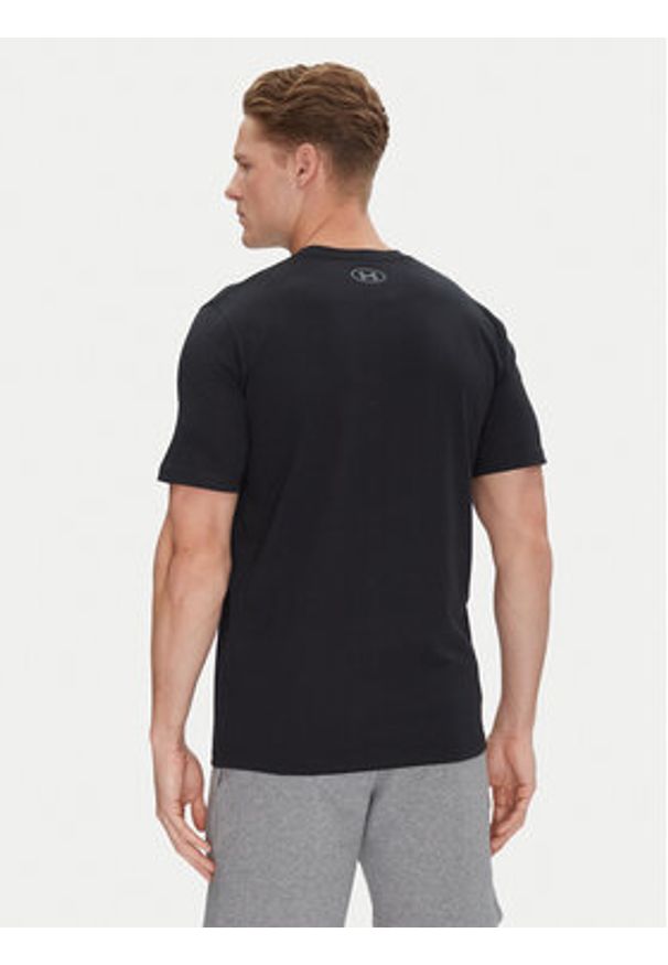 Under Armour T-Shirt Boxed Sports 1386793 Czarny Loose Fit. Kolor: czarny. Materiał: bawełna