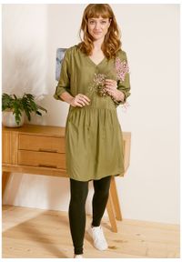 Sukienka koszulowa z wiskozy, długi rękaw bonprix oliwkowy. Kolor: zielony. Materiał: wiskoza. Długość rękawa: długi rękaw. Typ sukienki: koszulowe #4