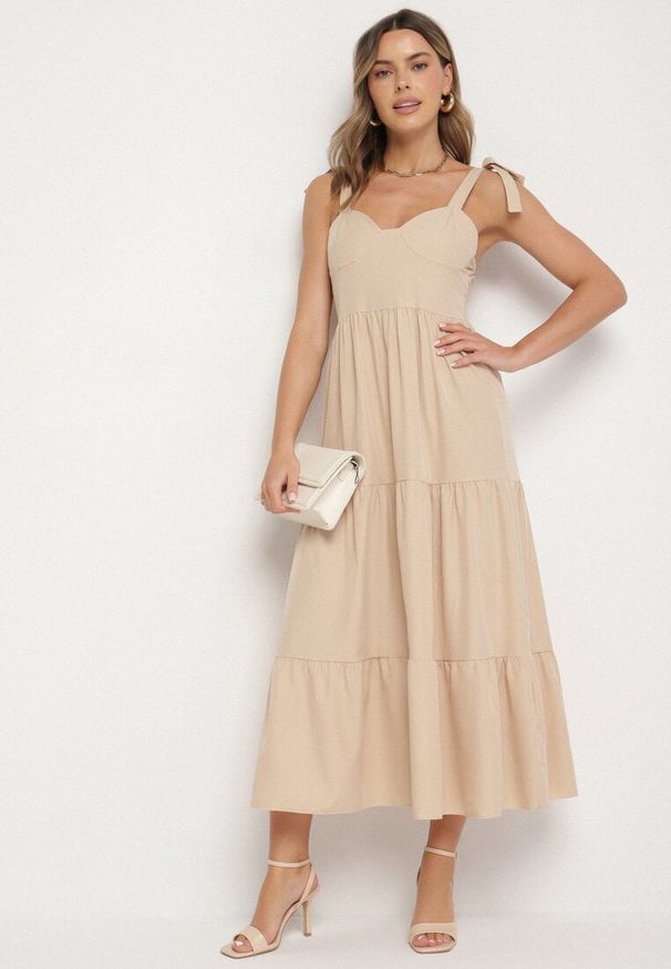Born2be - Beżowa Rozkloszowana Sukienka z Wiskozą Ozdobiona Wiązaniem na Ramiączkach Meravessa. Okazja: na spacer. Kolor: beżowy. Materiał: wiskoza. Długość rękawa: na ramiączkach. Wzór: aplikacja