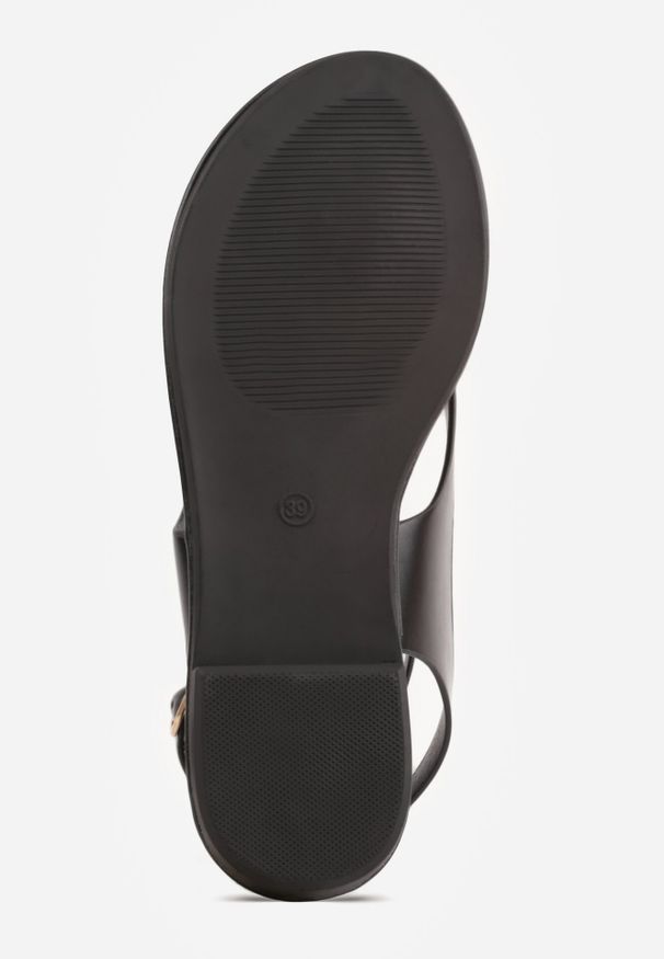 Born2be - Czarne Sandały Typu Japonki Ozdobione Okrągłą Aplikacją Vikianae. Okazja: na co dzień. Nosek buta: okrągły. Zapięcie: sprzączka. Kolor: czarny. Materiał: jeans. Wzór: aplikacja. Sezon: lato. Styl: boho, casual, elegancki