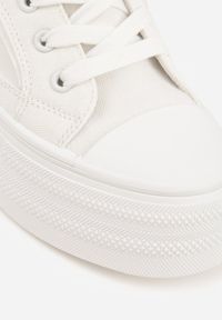Renee - Białe Trampki o Klasycznym Fasonie na Platformie Opheme. Okazja: na spacer, na co dzień. Kolor: biały. Obcas: na platformie. Styl: klasyczny #4