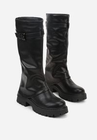 Born2be - Czarne Marszczone Kozaki VICES z Wywiniętą Cholewką z Klamerką Talles. Okazja: na co dzień. Zapięcie: bez zapięcia. Kolor: czarny. Materiał: jeans, skóra. Szerokość cholewki: normalna. Styl: klasyczny, casual #3